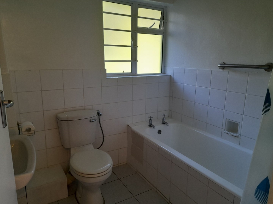 2 Bedroom Property for Sale in Kenilworth Western Cape